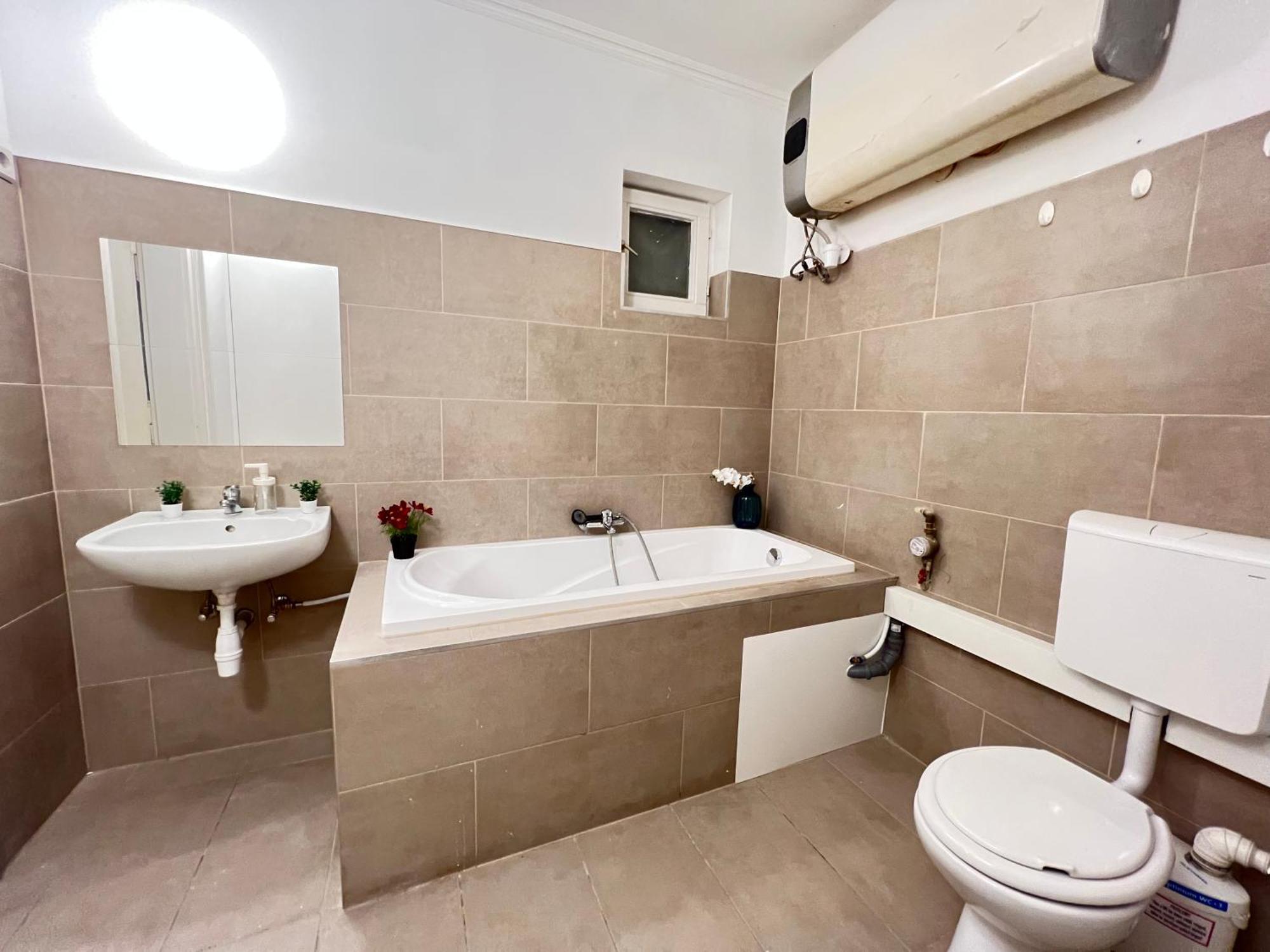 Baross Apartment With Convenience And Style Boedapest Buitenkant foto