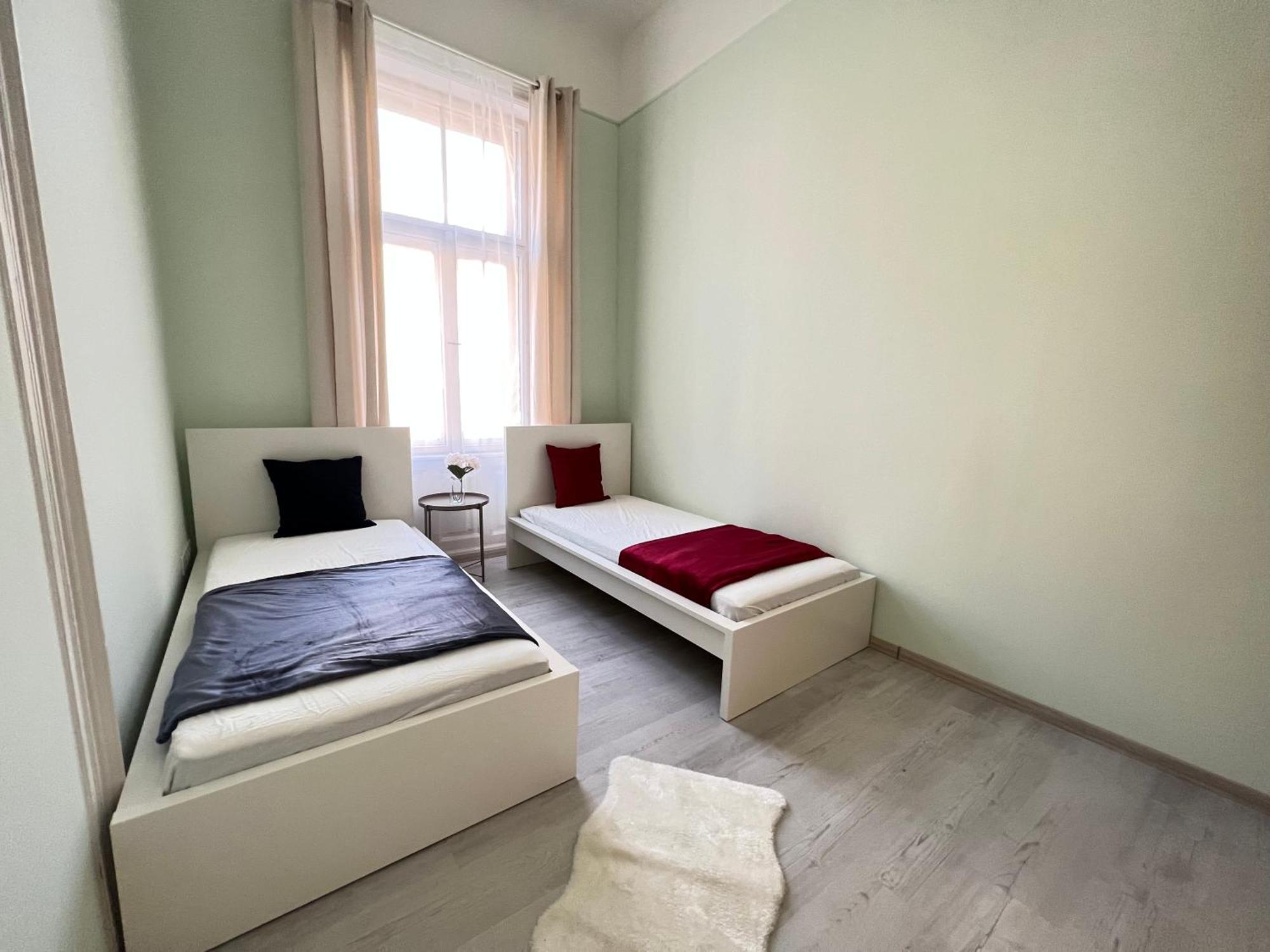 Baross Apartment With Convenience And Style Boedapest Buitenkant foto