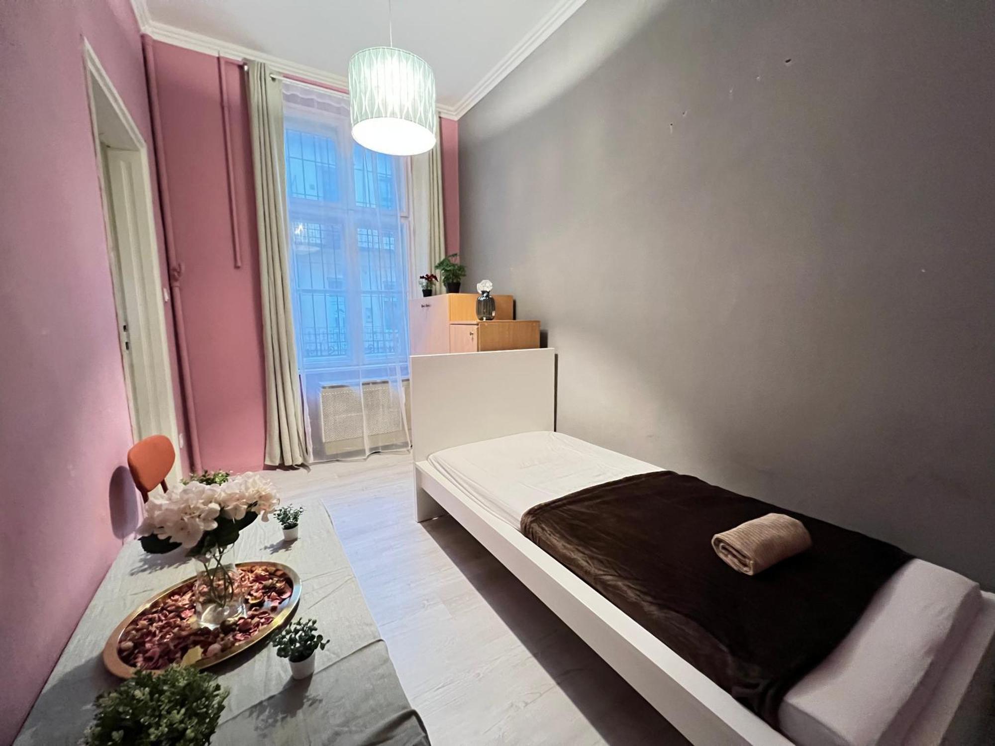 Baross Apartment With Convenience And Style Boedapest Buitenkant foto